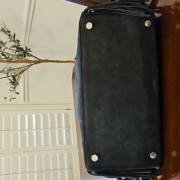 Rebecca Minkoff Gray Soft Suede Fringe Handbag w/ Crossbody Shoulder Strap - Picture 6 of 16